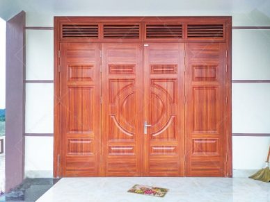 mau cua chinh 4 canh dep